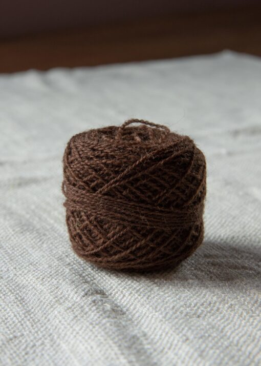 Gomitolo di lana da rammendo color moka